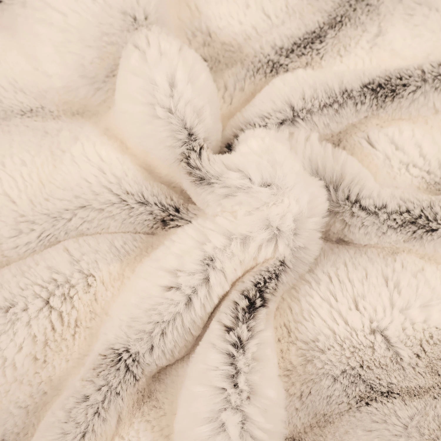 "Plush Faux Rabbit Fur Bubble Blanket – Cozy Fuzzy Throw for Couch, Sofa & Bedroom (2 Sizes)" - LuxeHome Furniture